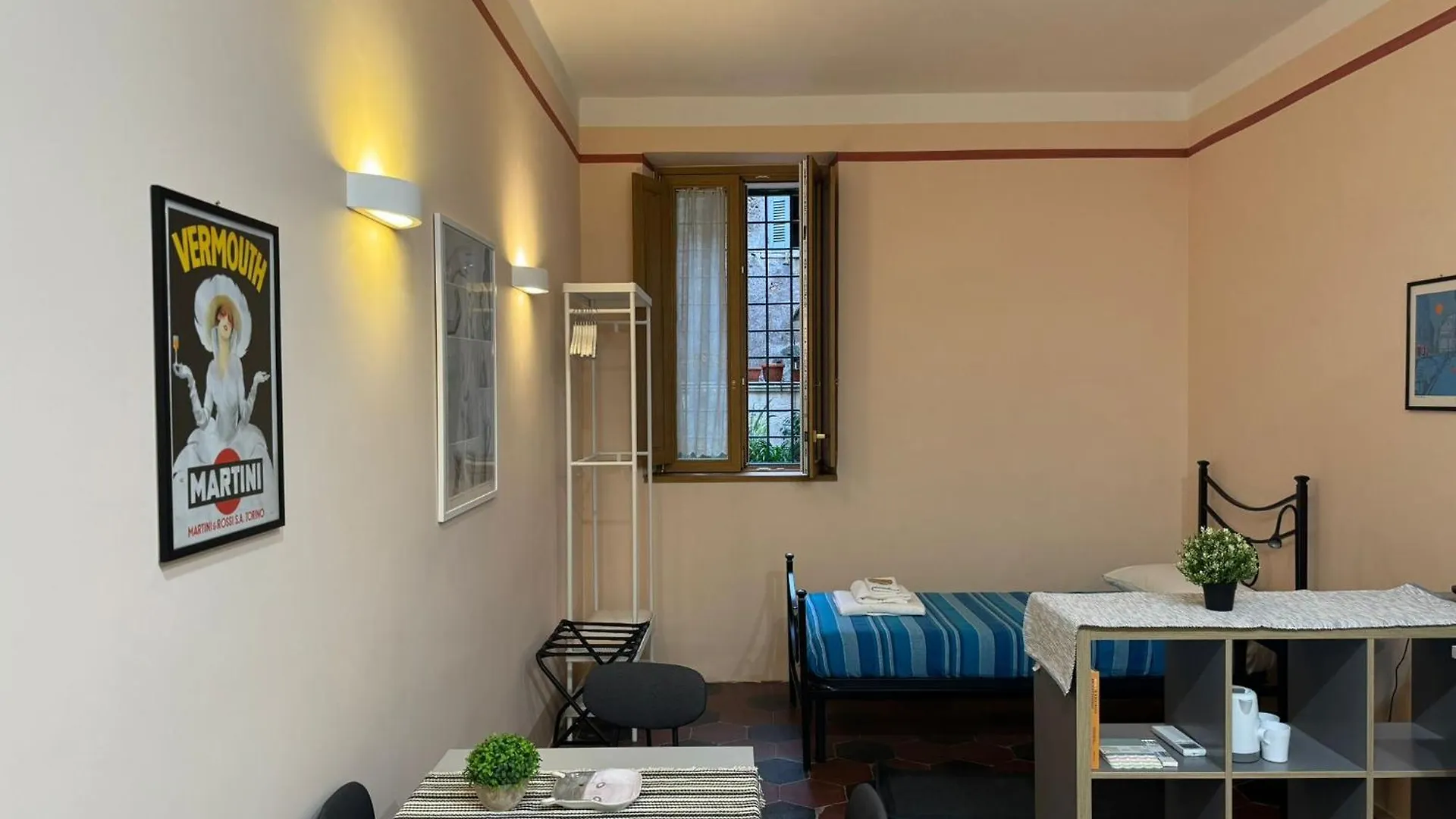 Apartment Ferienwohnung Le Due Torri In Rione Monti Rom Italien