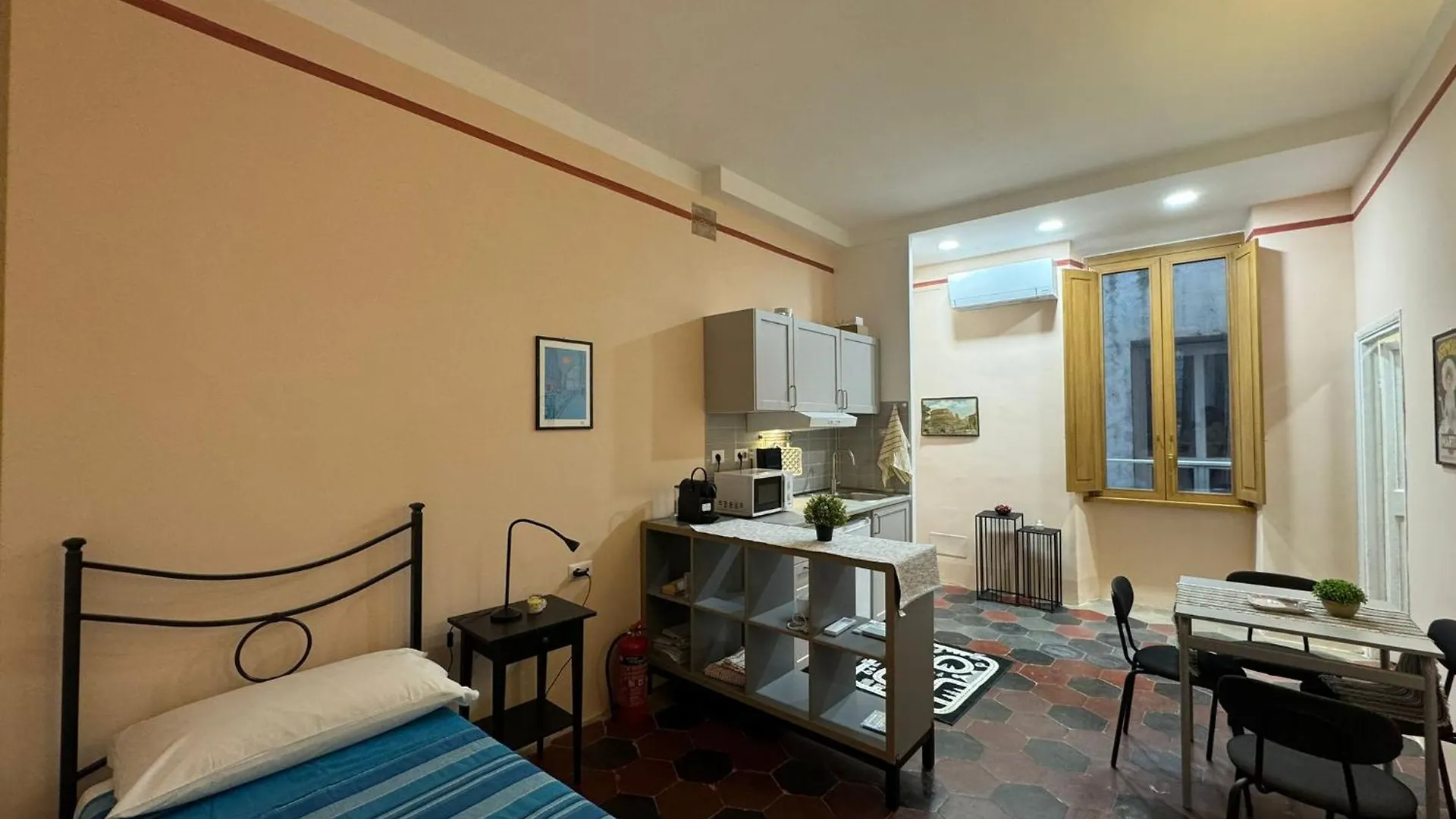Ferienwohnung Le Due Torri In Rione Monti Rom 0*,  Italien