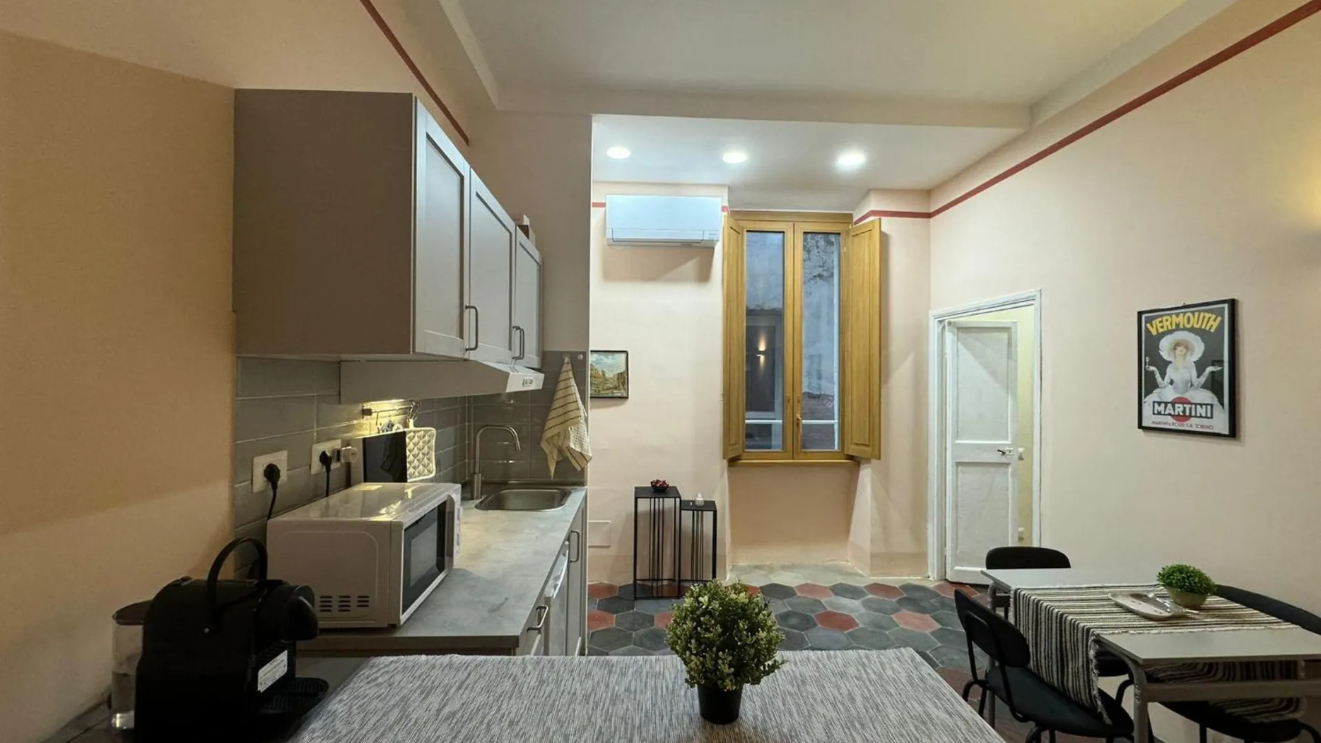 Ferienwohnung Le Due Torri In Rione Monti Rom Apartment